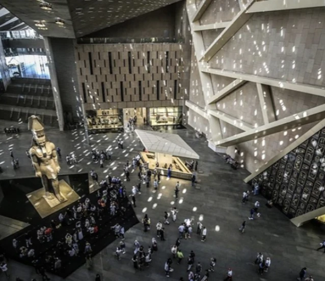 Büyük Mısır Müzesi, misafirlerini çağlar arası yolculuğa çıkarıyor