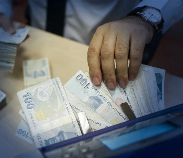 Cari denge ekimde 457 milyon dolar fazla verdi