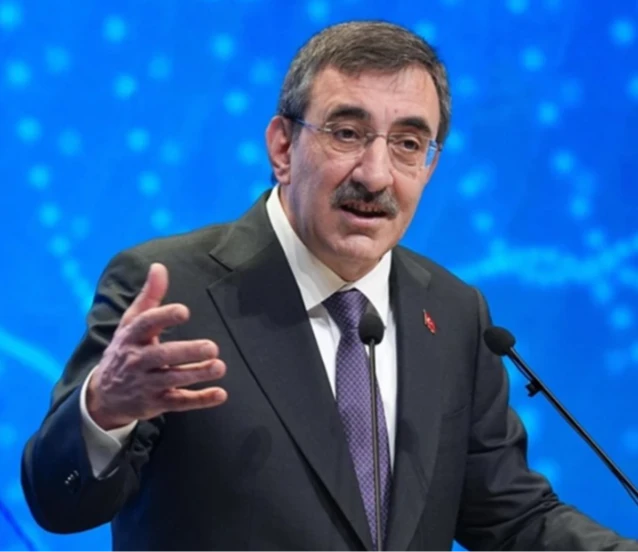 Cevdet Yılmaz'dan cari açık ve finansal istikrar vurgusu