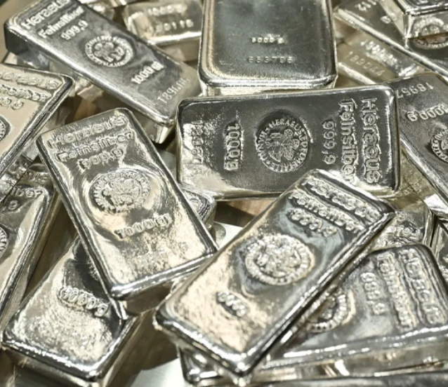 Çinli milyarderden dikkat çeken hamle: Gümüşte kısa pozisyon aldı