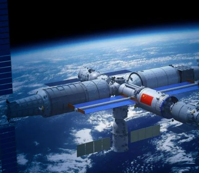 Çinli taykonotları taşıyan Şıncou-21 mekiği uzay istasyonuna ulaştı