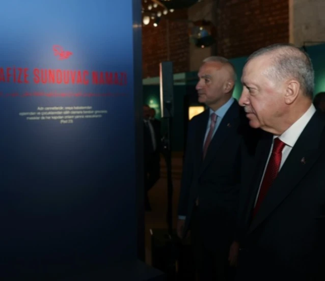 Cumhurbaşkanı Erdoğan, Hane İslam Eserleri Sergisi'nin açılışını yaptı