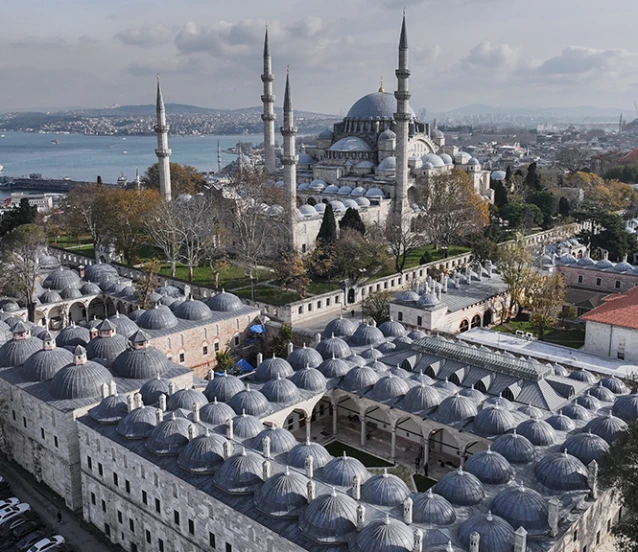 DİNİ GÜNLER TAKVİMİ 2026| Ramazan ayı ne zaman başlıyor?