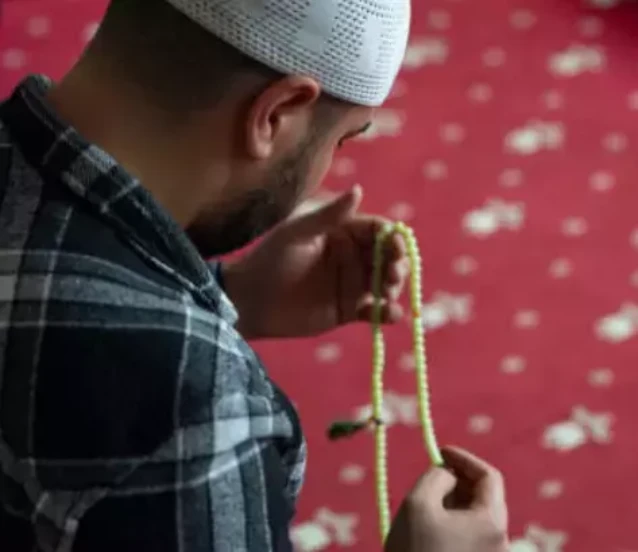 DİYANET 9 MAYIS 2025 CUMA NAMAZI: Cuma namazı nasıl kılınır?