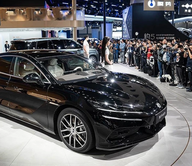 Elektrikli araç piyasasında rekor: Bir yılda 20.7 milyon adet satıldı