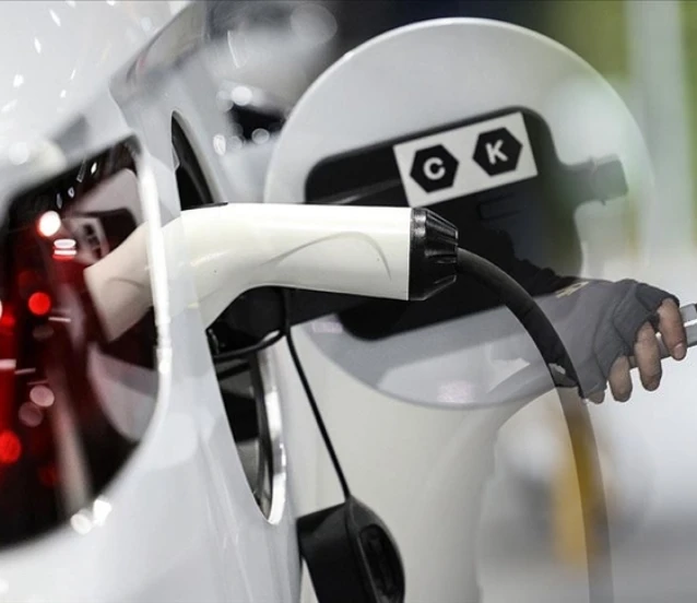 Elektrikli araçlar günlük 1,7 milyon varil petrol tüketimini önledi
