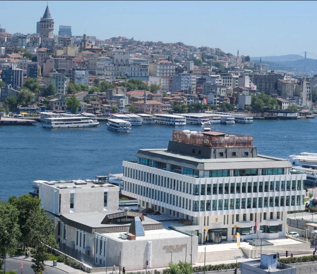 Eminönü’nde master: Lisansüstü eğitim başvuruları başladı