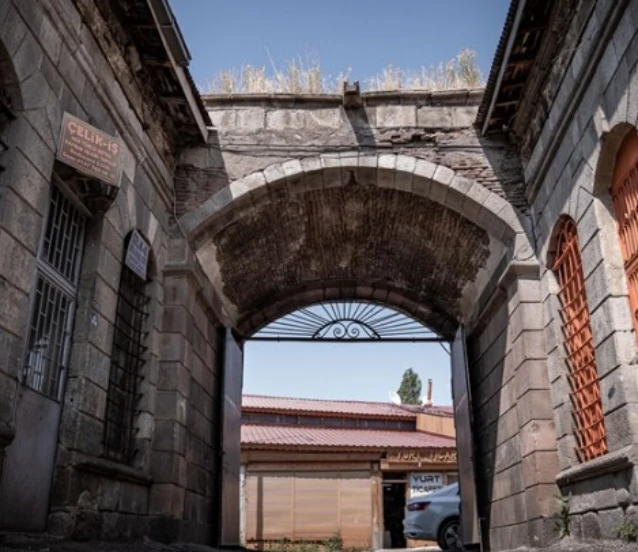 Erzurum'un tarihi hanları restorasyonla ticari hayata kazandırılacak
