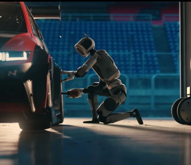 Fabrikalarda yeni mesai arkadaşı: Hyundai’den 30.000 insansı robot