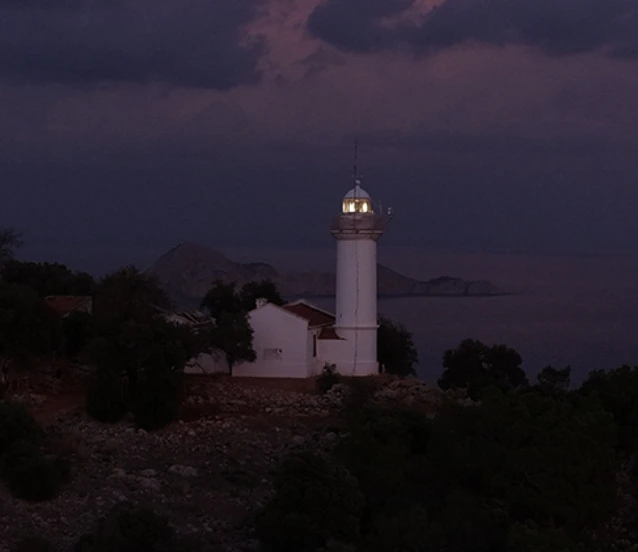 Gelidonya Feneri denizcilere ışık oluyor