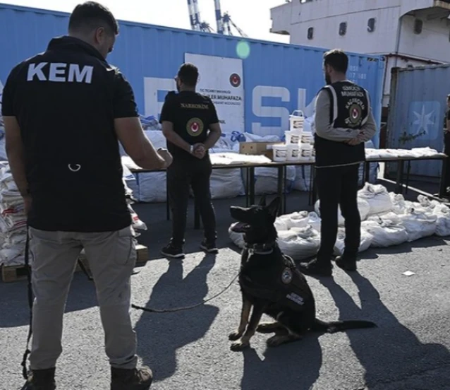 Gümrükler Muhafaza ekipleri zehir tacirlerine göz açtırmadı