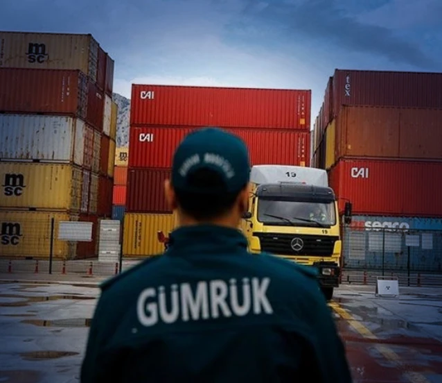 Gümrüklerde hem ceza hem mesai ücreti güncellendi