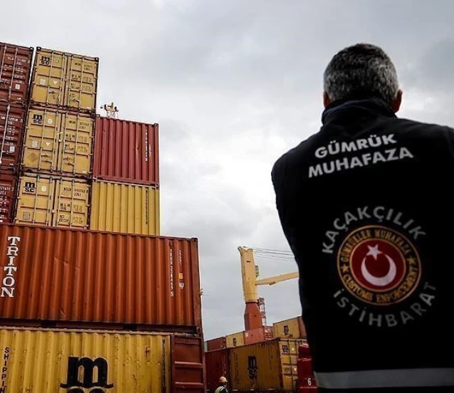 Gümrükte sıkı denetim: 5,7 ton kaçak gıda maddesine el kondu