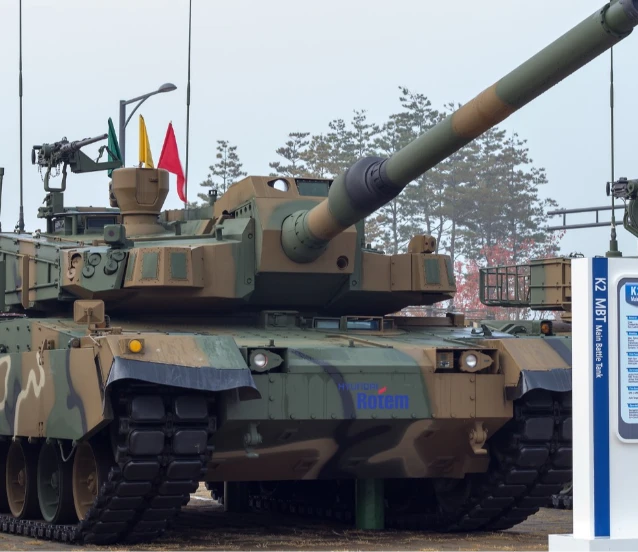 Güney Kore, Polonya'ya 6 milyar dolarlık K2 tankı ihraç edecek