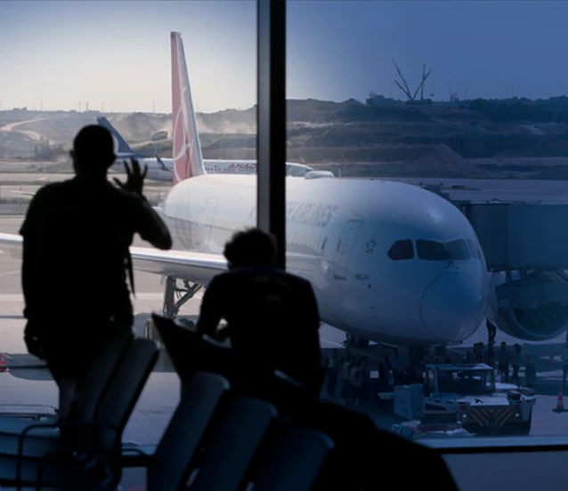 Havalimanlarına 10 ayda 211 milyon yolcu geldi! Yarısı İstanbul'dan