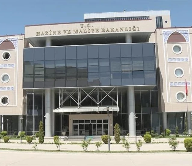 Hazine'den 2,5 milyar dolarlık kira sertifikası ihracı! İki katı aşan talep geldi