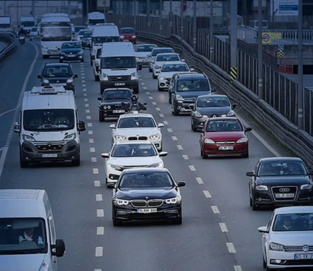 Hız kuralları yeniden belirlendi! İşte uymayan sürücülere verilecek cezalar...