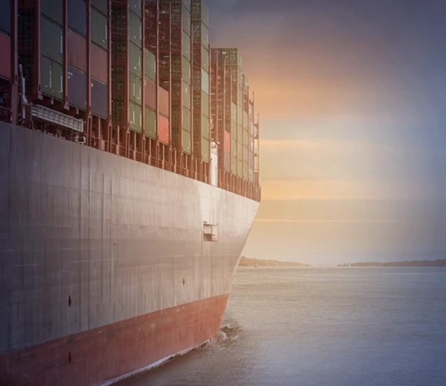 Hürmüz Boğazı'ndan gemi trafiği durma noktasına geldi: Ümit Burnu yeni rota oldu