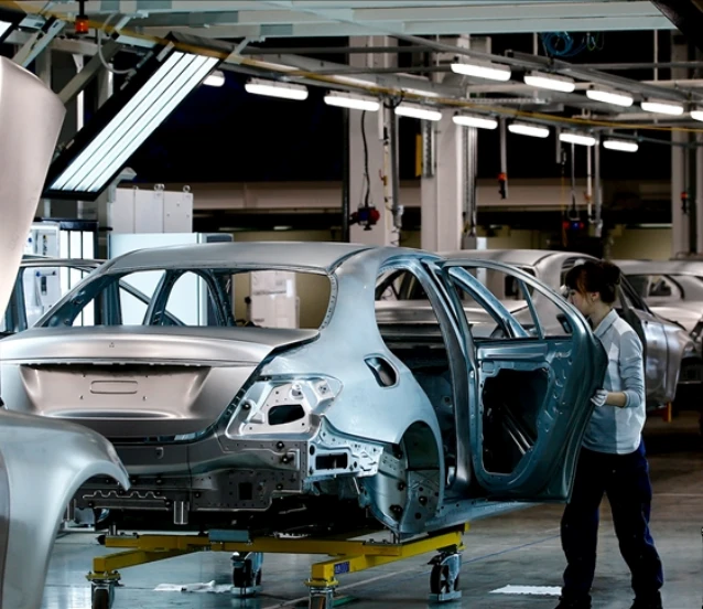 İngiltere imalat sanayi PMI bir yıldır ilk kez arttı