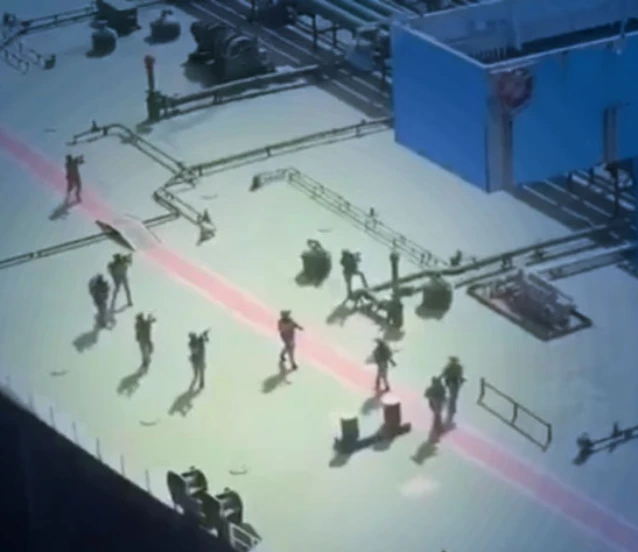 İran petrolü taşıyan gemiye baskın: ABD ordusundan Hürmüz'de operasyon