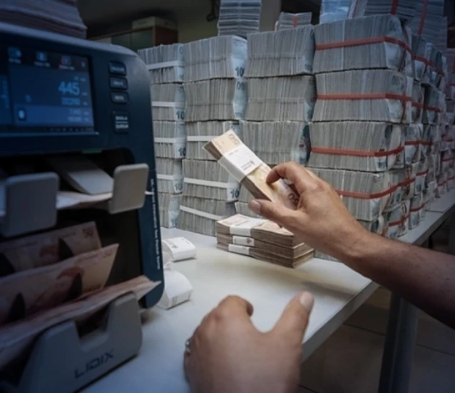 İşletmelerin 931 milyar liralık kredisine kefalet desteği sağlandı: Aslan payını imalat sanayisi aldı