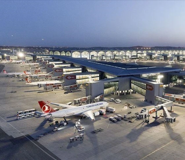 İstanbul Havalimanı Avrupa'nın zirvesinde: Rekor uçuş sayısı