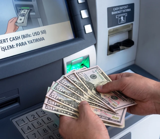 Sahte para operasyonu: ATM'lere sahte dolar yüklemişler