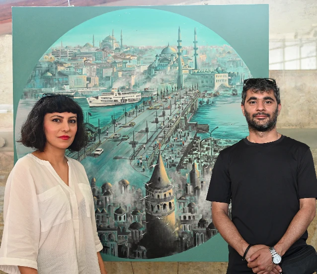 İstanbul'u gerçekten soyuta tuvale yansıtıyorlar