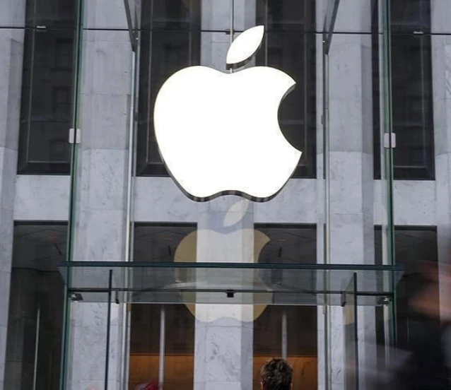 İtalya'dan Apple'a 98,6 milyon avroluk 'hakim konum' cezası