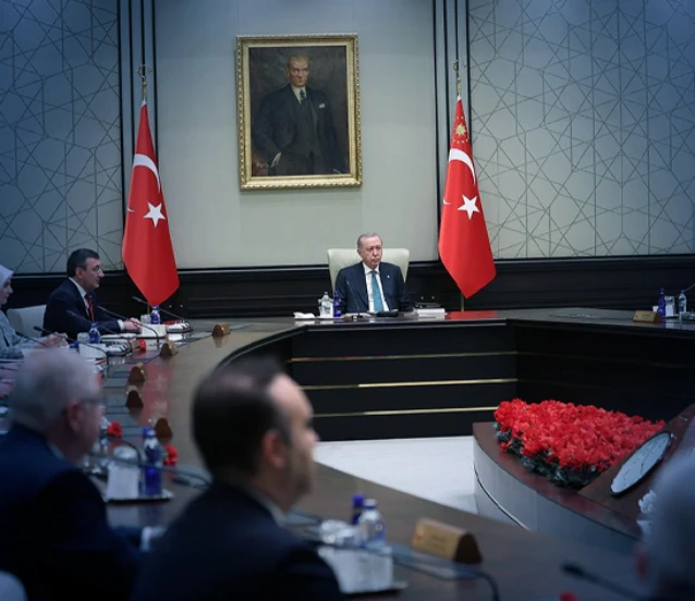 Kabine Beştepe'de yoğun gündemle toplanıyor: Orta Doğu'daki kriz ve ekonomi öncelikli başlıklar