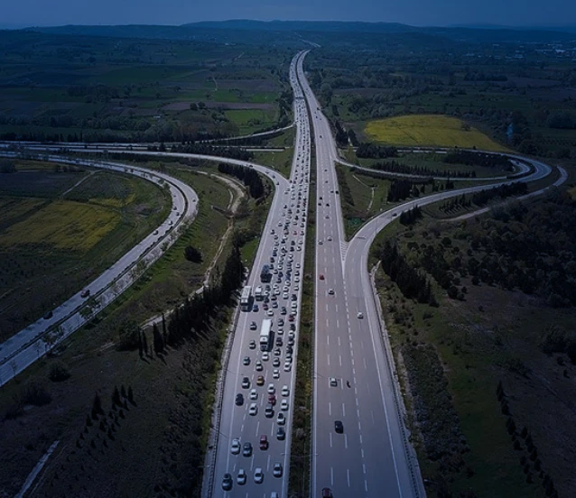 Karayollarında 2026 rotası belli oldu: Hedef 30 bin 420 km bölünmüş yol