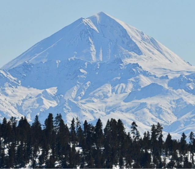 Kars'ta 1 metreyi aşan kar doğada güzel görüntüler oluşturdu