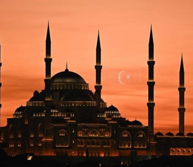 Mukaddes üç aylar bu yıl ikinci kez başlayacak: 2026 Ramazan ayı ne zaman?