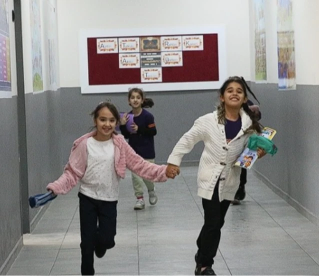 Okullarda yeniden eğitim başlıyor: Ara tatil sona erdi