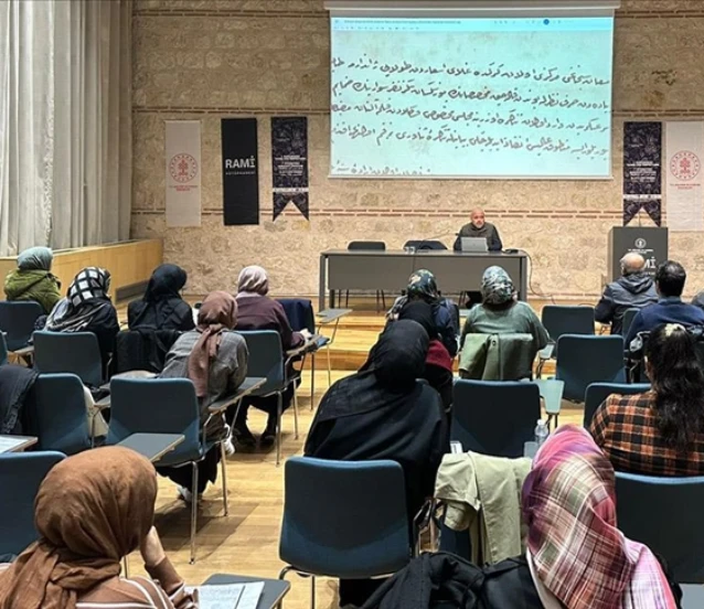 Paleografya Atölyeleri Rami Kütüphanesi'nde başladı