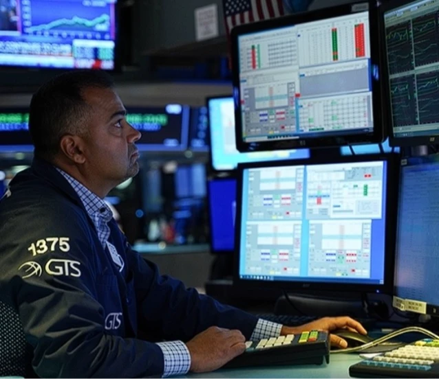 Petrol fiyatları yükseldi, piyasalar temkinli: ABD enflasyon verisi bekleniyor