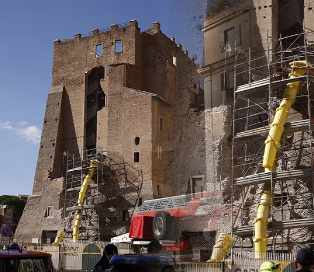 Restorasyon yapılıyordu! Ortaçağ'dan kalma eserde çökme meydana geldi