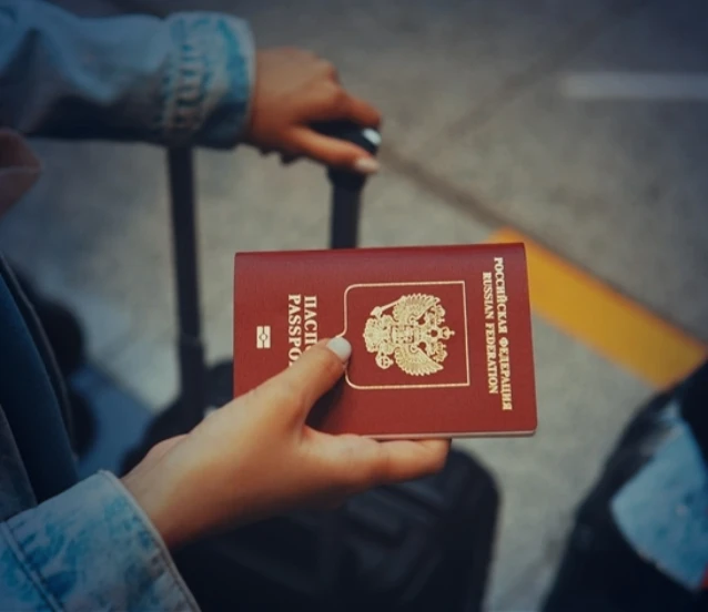 Rus turistlerden Körfez'de toplu iptaller: Türkiye alternatifi öne çıkıyor