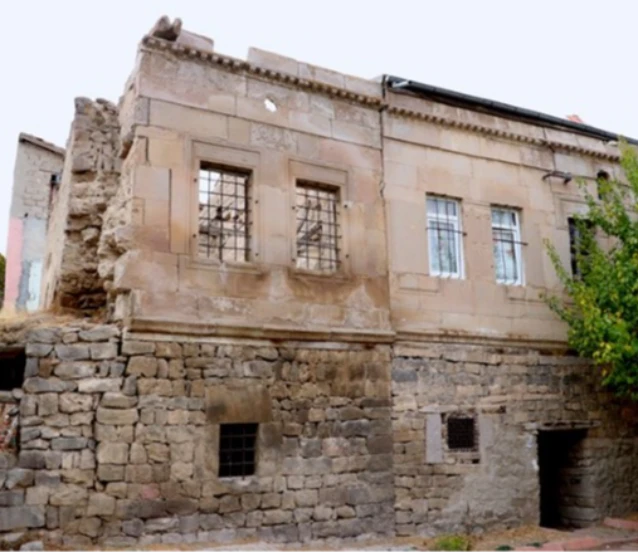 Safranbolu'da 200 yıllık tarihi konakta yangın!