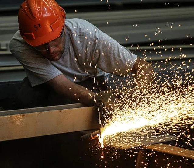 Sanayide çarklar hızlandı: Üretim yıllık yüzde 4,9 arttı