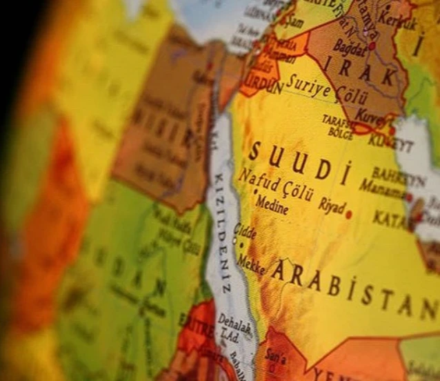 Savaşın yeni cephesi: Husilerin Kızıldeniz'de oynayacağı rol kritik