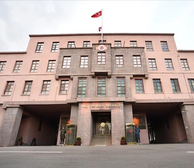 SON DAKİKA | MSB'den açıklama: İran'dan ateşlenen 4'üncü füze önlendi