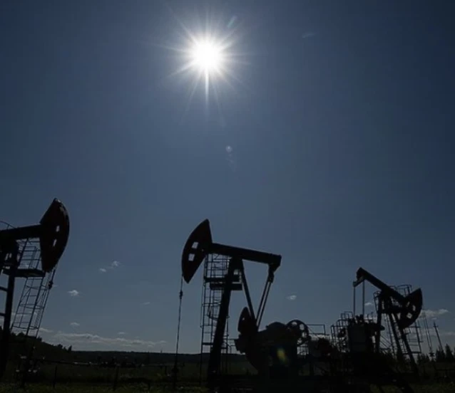 SON DAKİKA: Petrol sert düştü: Trump’ın kararı fiyatları 100 doların altına çekti