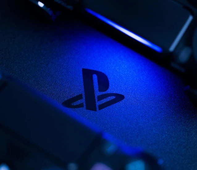 Sony'den PlayStation sosyal araçlarına kimlik doğrulaması şartı