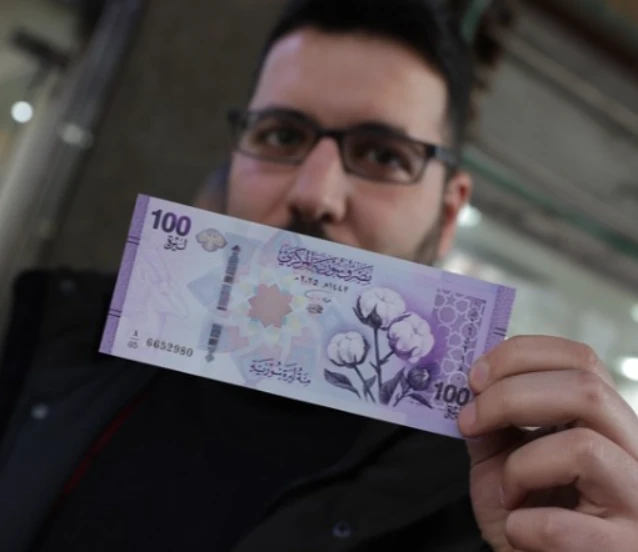 Suriye’de yeni banknotlar tedavülde: 2 sıfır atıldı, değişim 3 ay sürecek