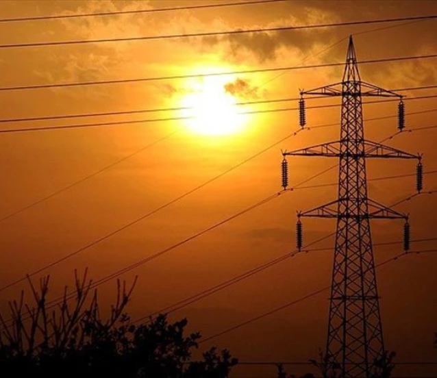 Suriye'nin enerji altyapısı yenileniyor: 7 milyar dolarlık imzalar atıldı