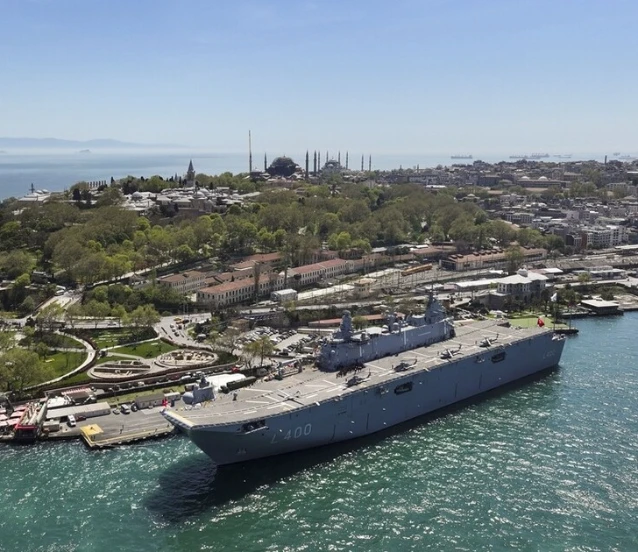 TCG Anadolu, SAHA 2026'da vatandaşların ziyaretine açıldı
