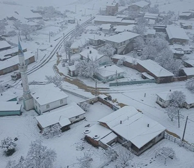 Tekirdağ ve Tokat’ta kar alarmı: Yüksek kesimlerde 30 santimetreye ulaştı