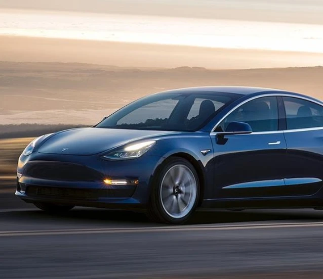 Tesla Model Y, kendi kendini teslim etti