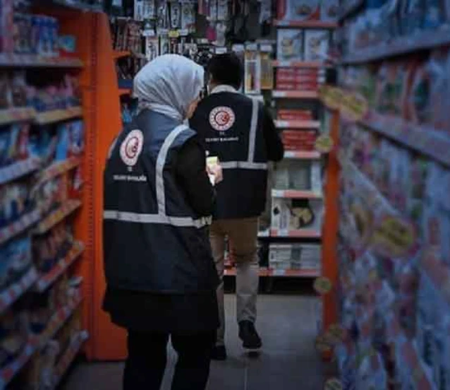 Ticaret Bakanlığı'ndan fahiş fiyat denetimleri: '42 ürün tespit edildi'